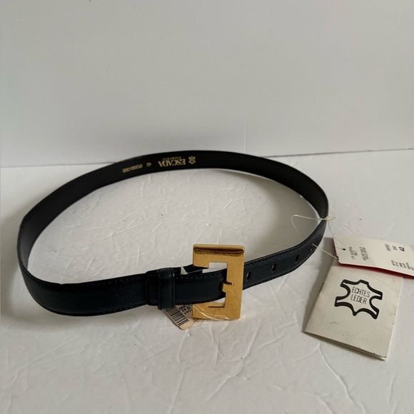 NWT Escada Guertel Designer Luxury Black Leather Belt Gold Buckle Women Size 42 main image 6